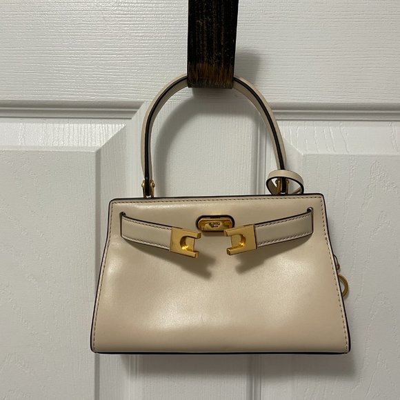 Tory Burch Lee Radziwill Petite Bag - Picture 5 of 10